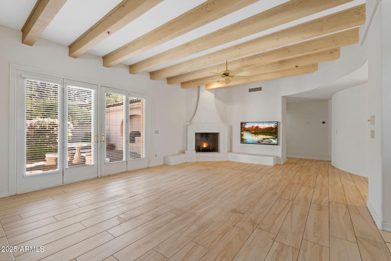 9-web-or-mls-26055-n-107th-way