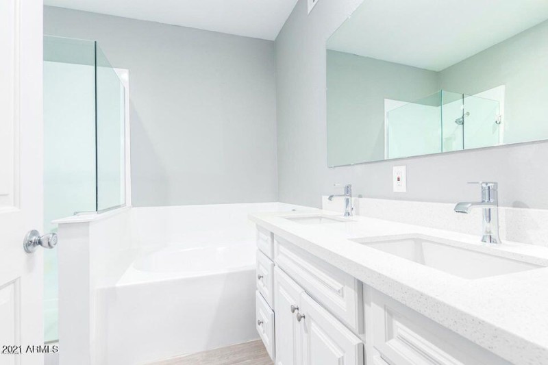 20200917165003282791000000-o