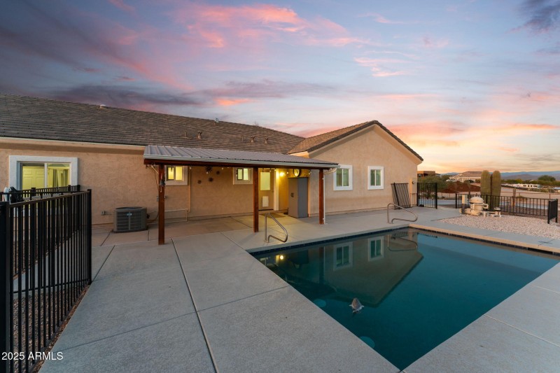 4045 Black Mountain Rd