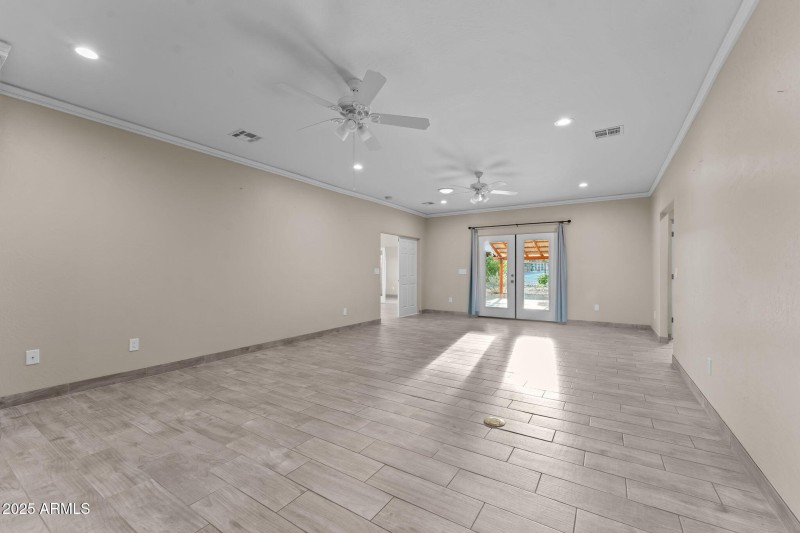 4045 Black Mountain Rd