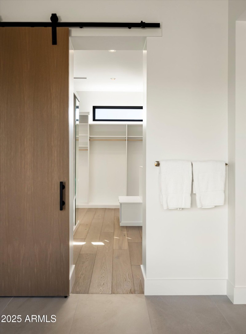 23-8386 E Leaning Rock Staged-25