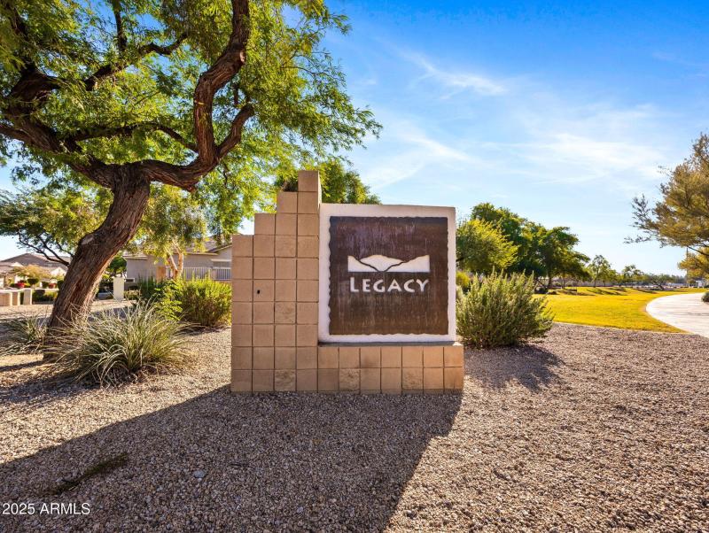 45-web-or-mls-16822 W Rio Vista Ln-2