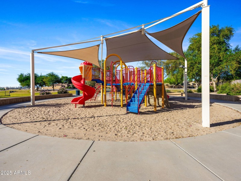 46-web-or-mls-16822 W Rio Vista Ln-3