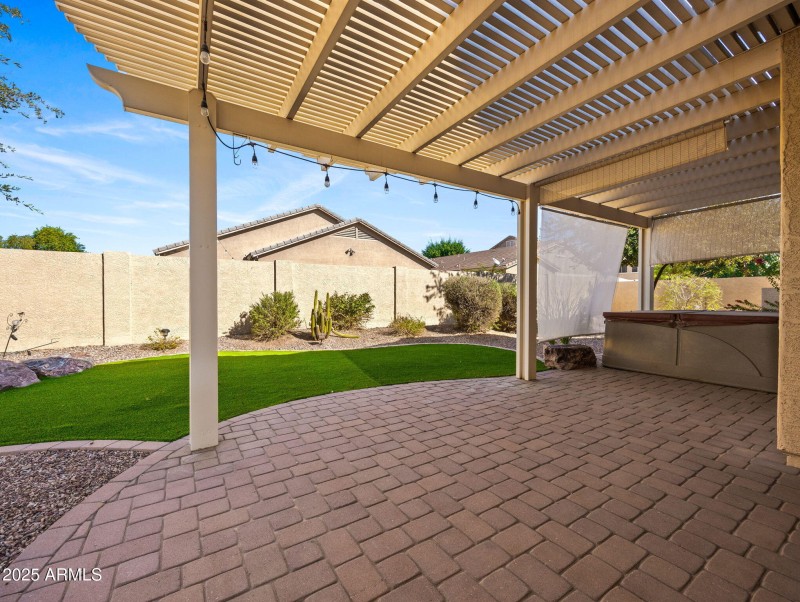 35-web-or-mls-16822 W Rio Vista Ln-43