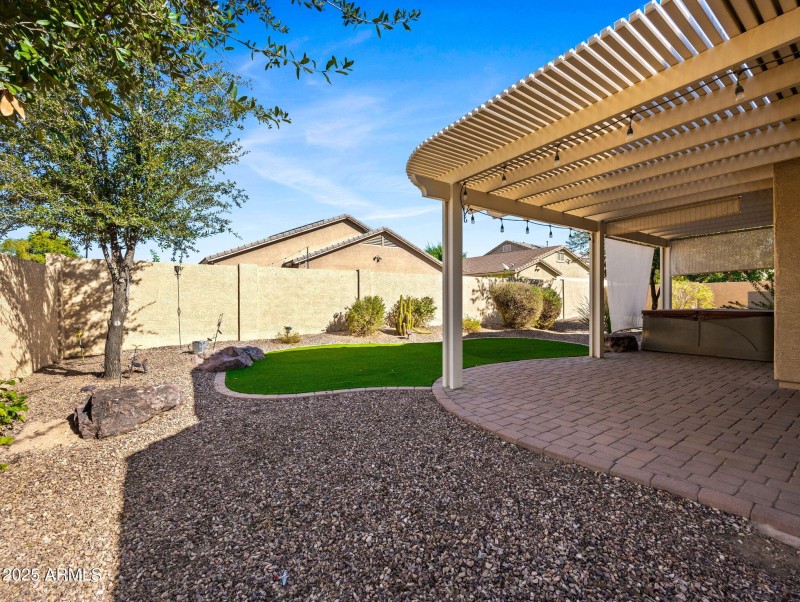 39-web-or-mls-16822 W Rio Vista Ln-47