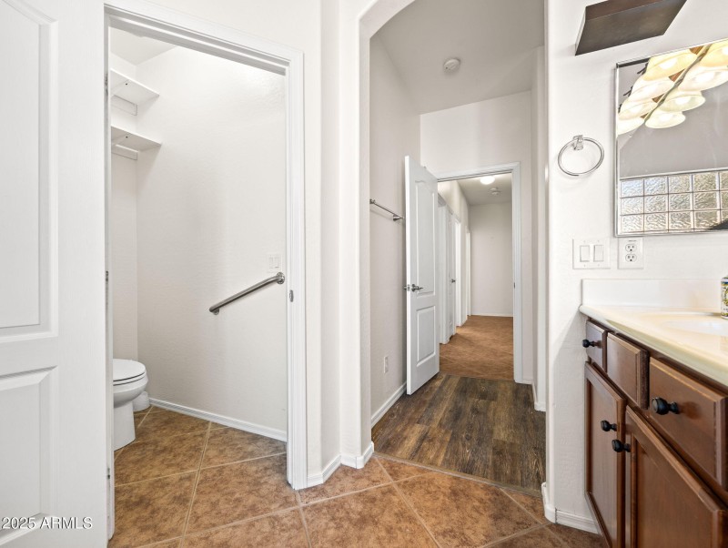 32-web-or-mls-16822 W Rio Vista Ln-39