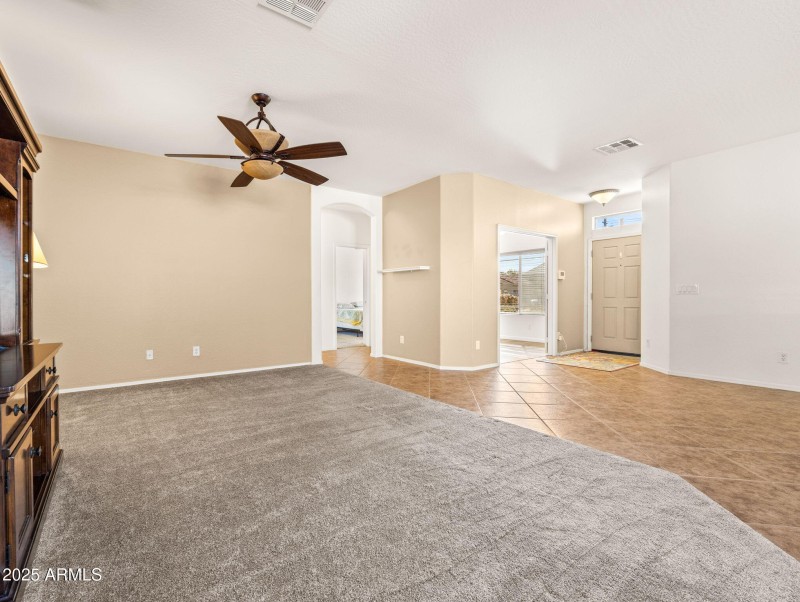 18-web-or-mls-16822 W Rio Vista Ln-29