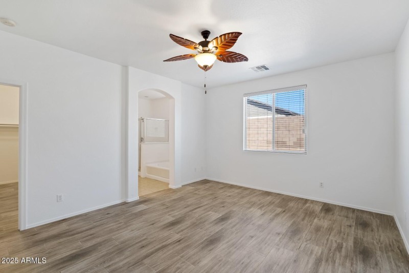 2 Interiors-14 (Large)