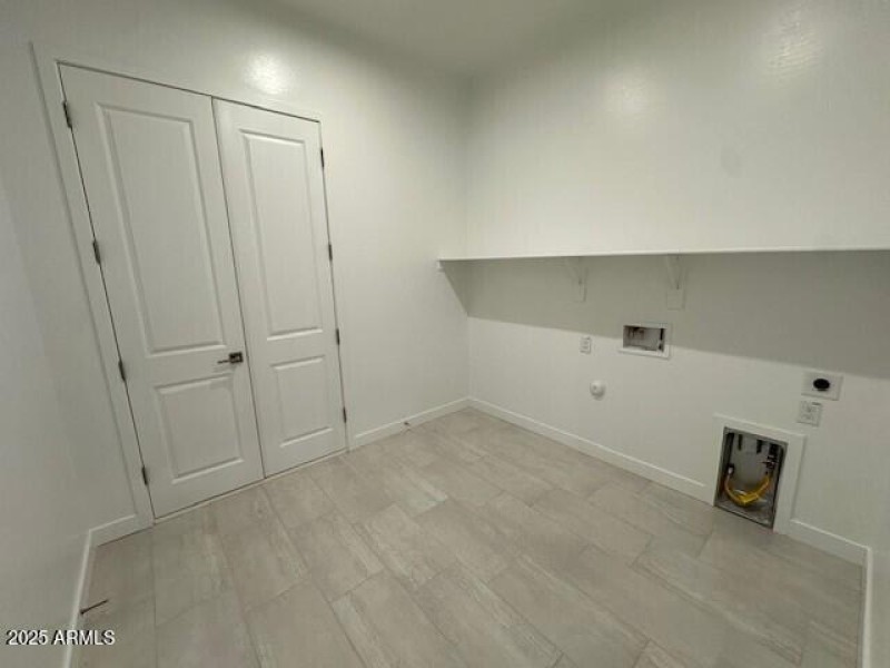 Sanc Lot 01 - Laundry