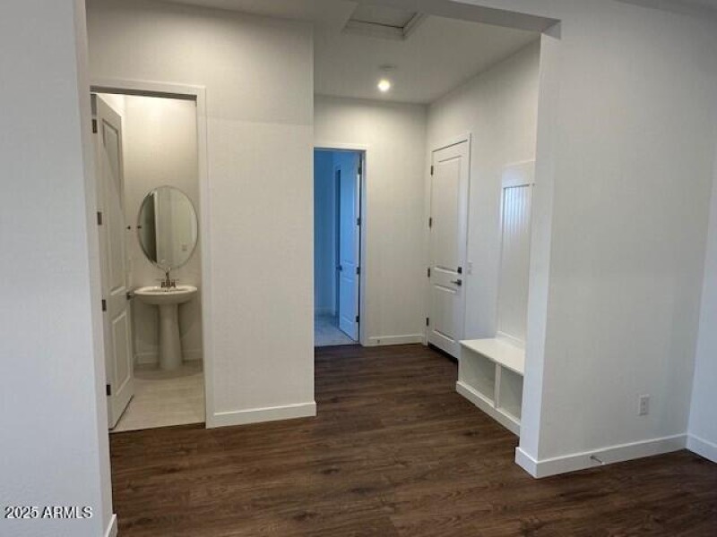 Sanc Lot 01 - Entry 2