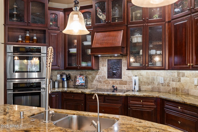 7745 S Juniper St-15