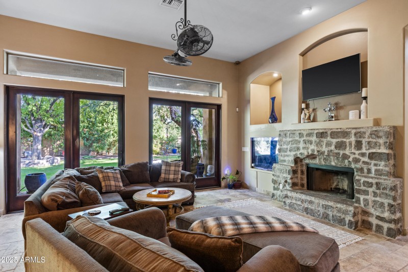 7745 S Juniper St-18