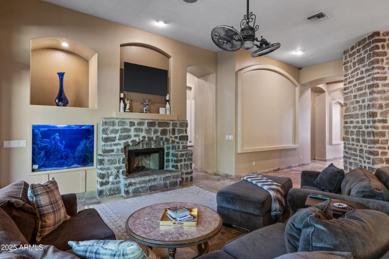 7745 S Juniper St-20