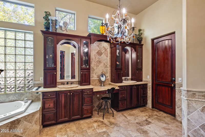 7745 S Juniper St-38