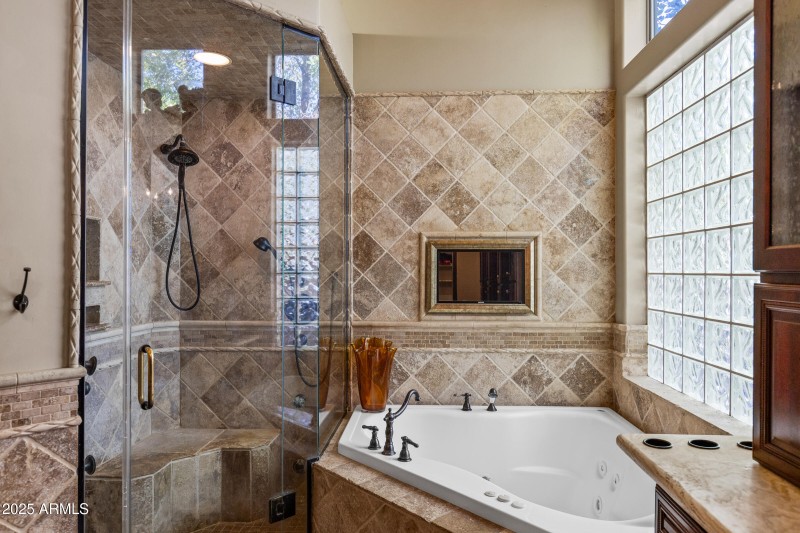 7745 S Juniper St-40