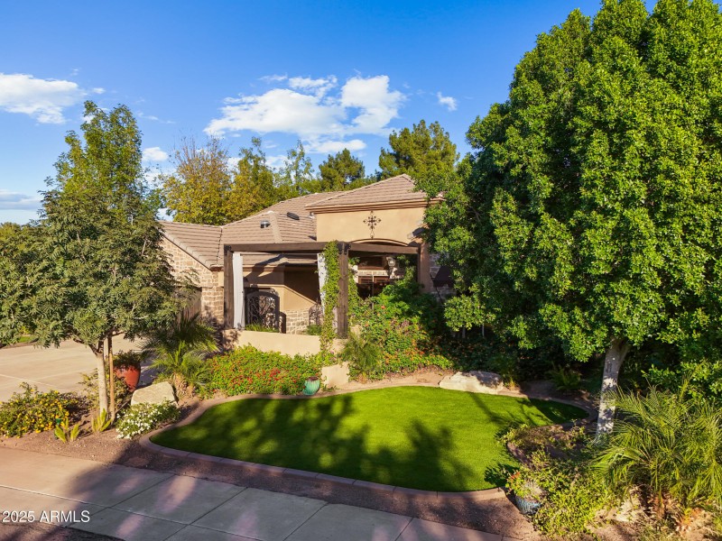 7745 S Juniper St-64