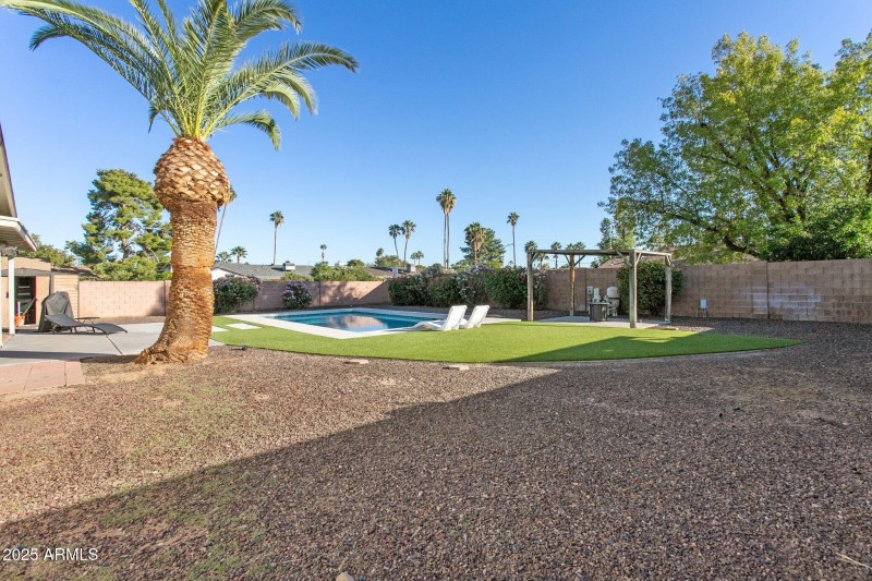 Tons of room for future additions!