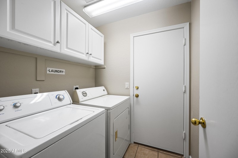 18-10748WMVD-ocupix-