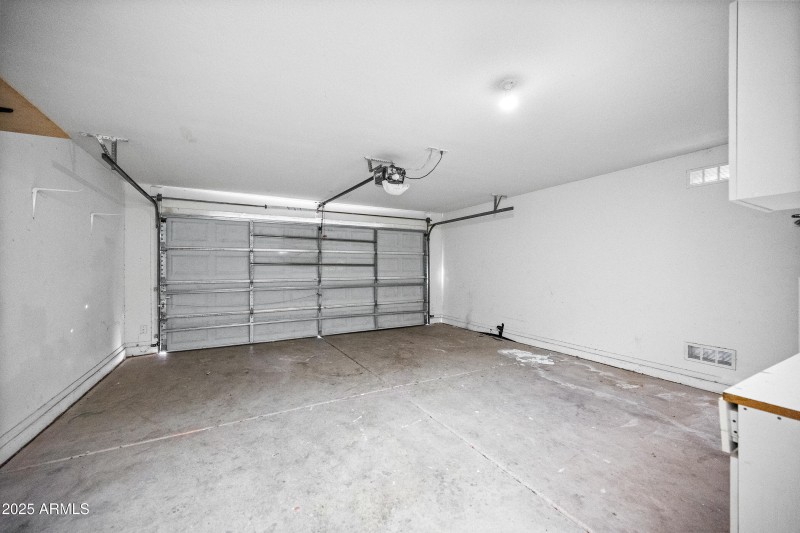 19-10748WMVD-ocupix-