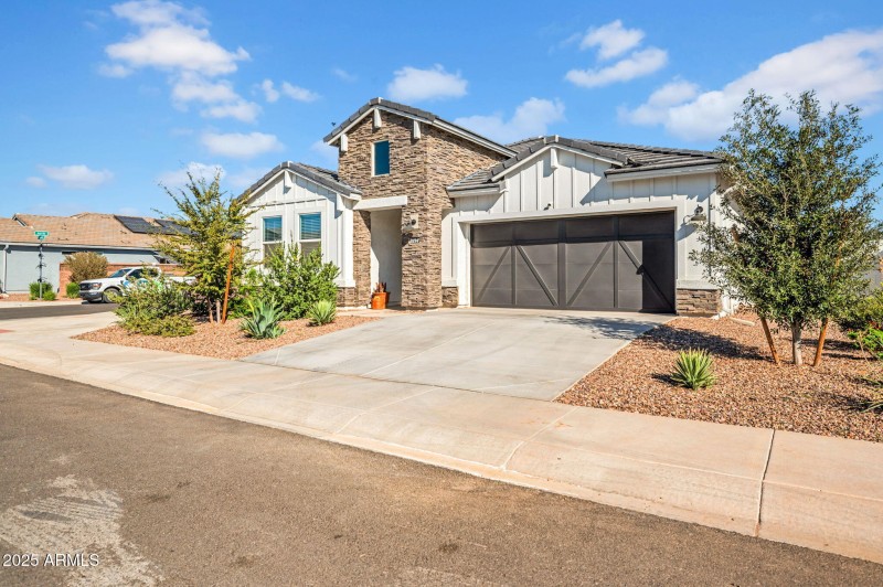 2-web-or-mls-36941 N Aleutian Dr-2