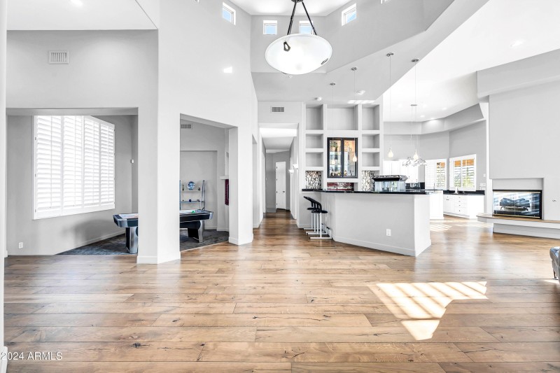 8400 E Dixileta Dr-10