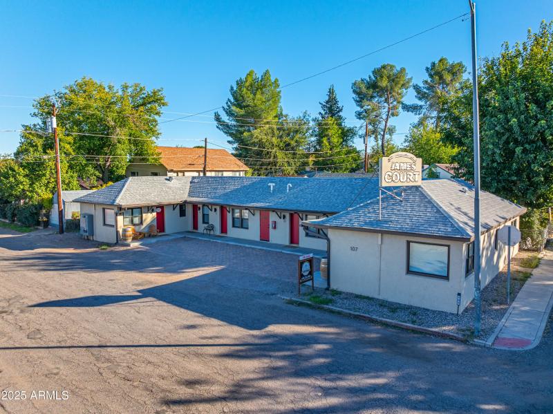 107 E Pinal Street-2