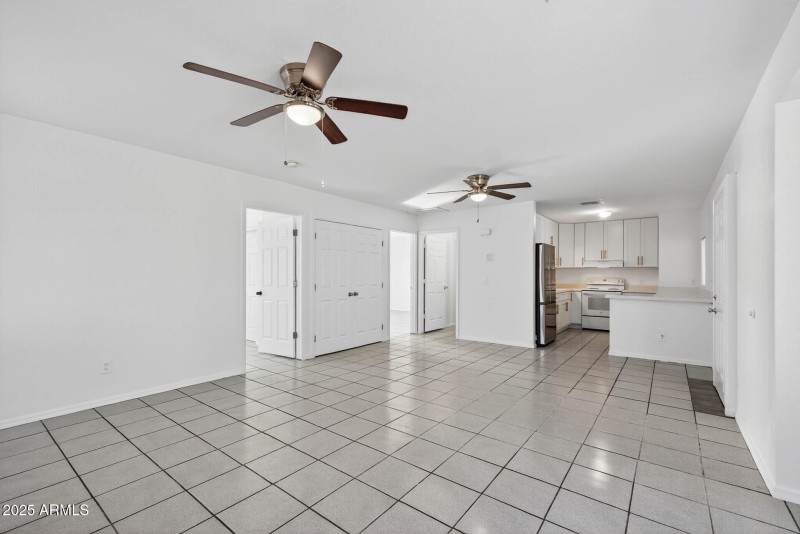 08_8321_W_Edwards8_mls