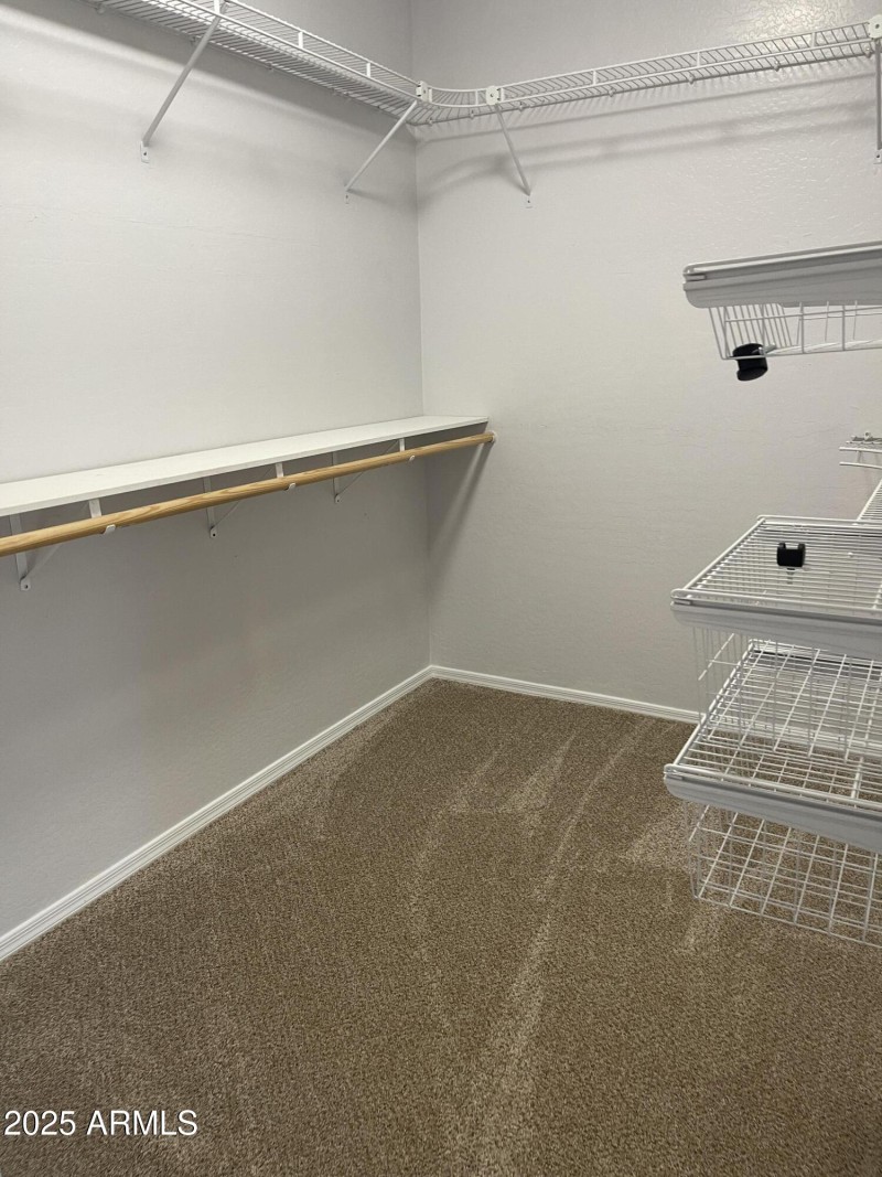 20251105_222106449_iOS