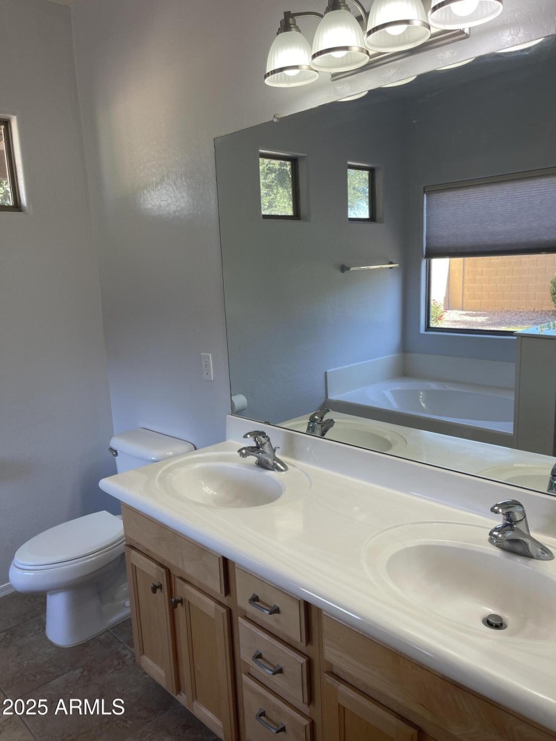 20251105_222121997_iOS