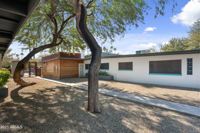 2ocupix-1518WCS-Comm-