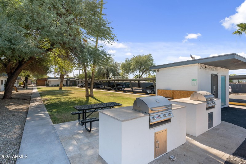 4ocupix-1518WCS-Comm-