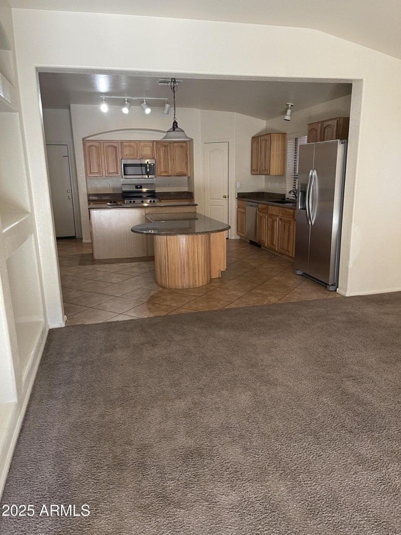 20251105_220738271_iOS