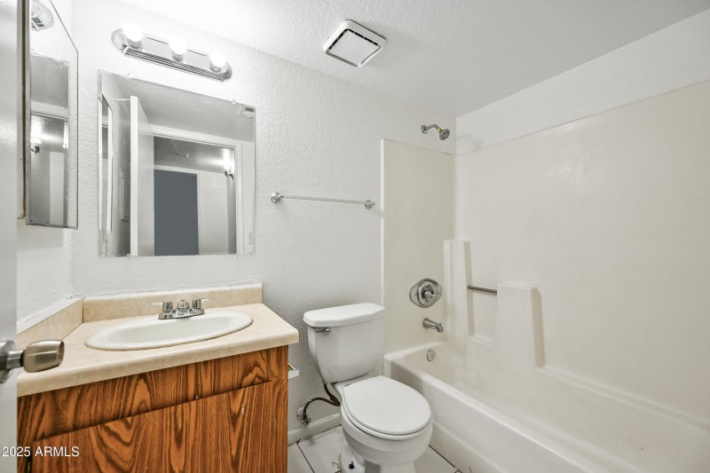 13-725EVA203-ocupix-