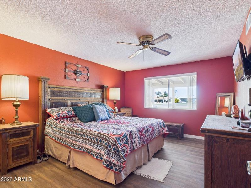 15-web-or-mls-CAM03379G0-PR0163-STILL015