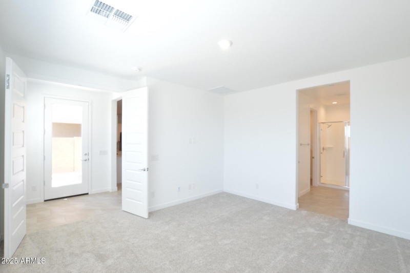 2e0d00ea-3d6b-49fa-93e7-c30a7be24fbb