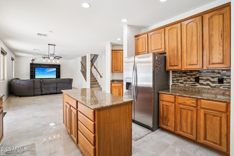 14-web-or-mls-E Navajo Trail-S0711-014