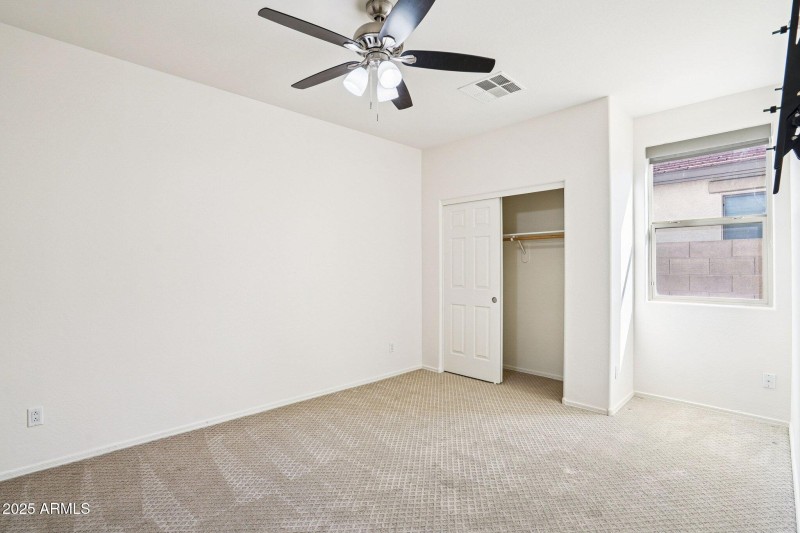 19-web-or-mls-E Navajo Trail-S0711-019