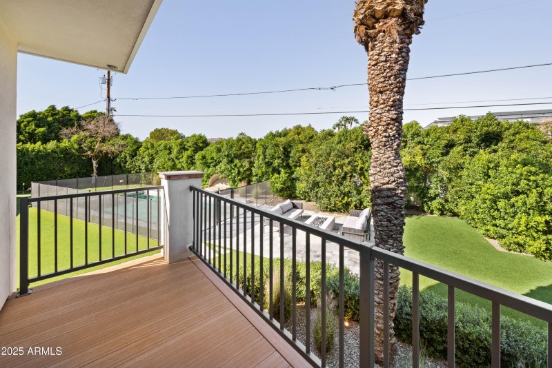 7120 E. Pasadena Ave.-22