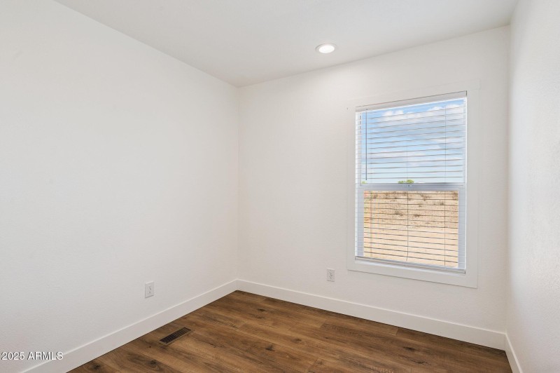 27-web-or-mls-2735-n-357th-ave