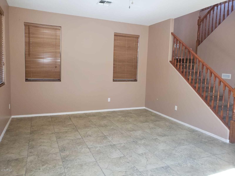 b6284c74-e4f4-4235-8dab-228f8eeb1610