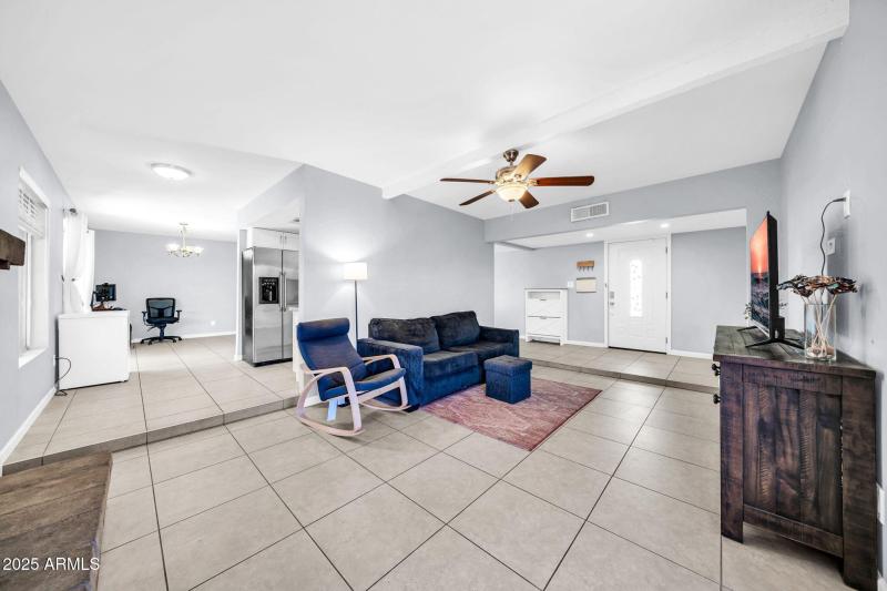 3743 W Sahuaro Dr-11