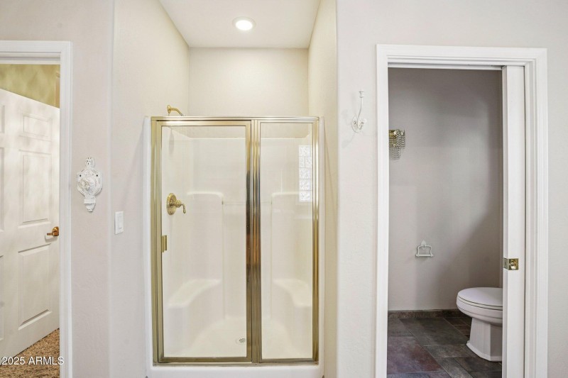 34-web-or-mls-Bonnie Brae Dr-S0811-034