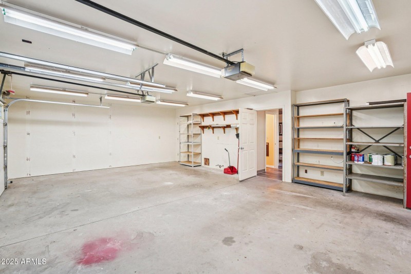 58-web-or-mls-Bonnie Brae Dr-S0811-058