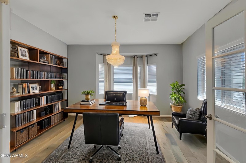 20251101041807099506000000-o - Home Offi