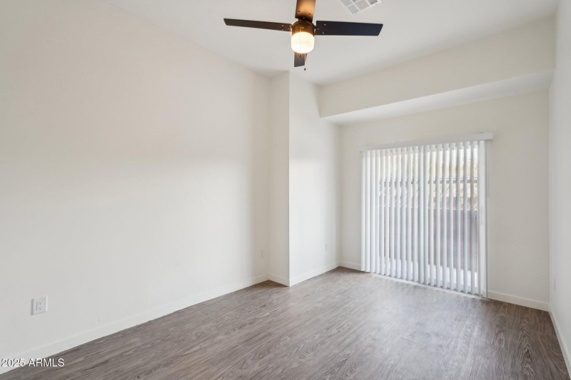 41-web-or-mls-3031 W Northern Ave Unit 1