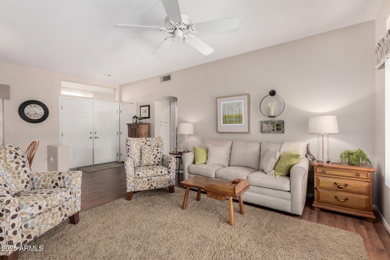 11 - Front Entry into LR