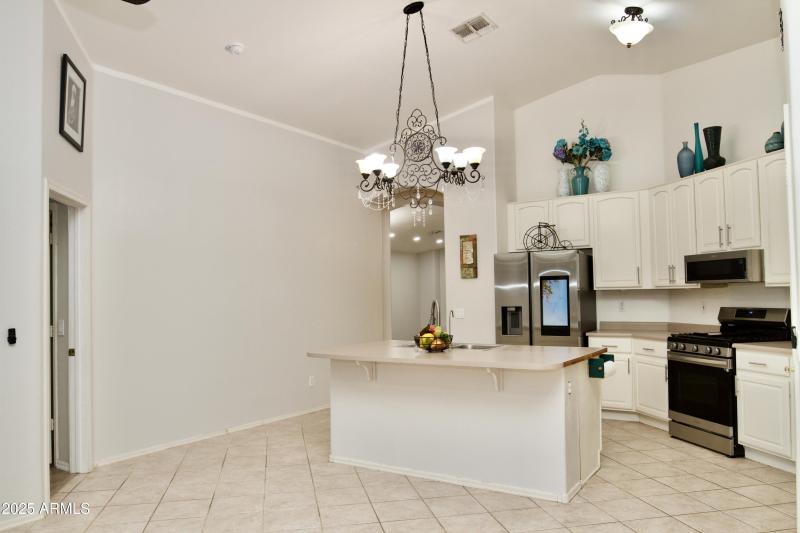 0D511112-74D6-4C25-AE0D-F619884E54BD_1_2