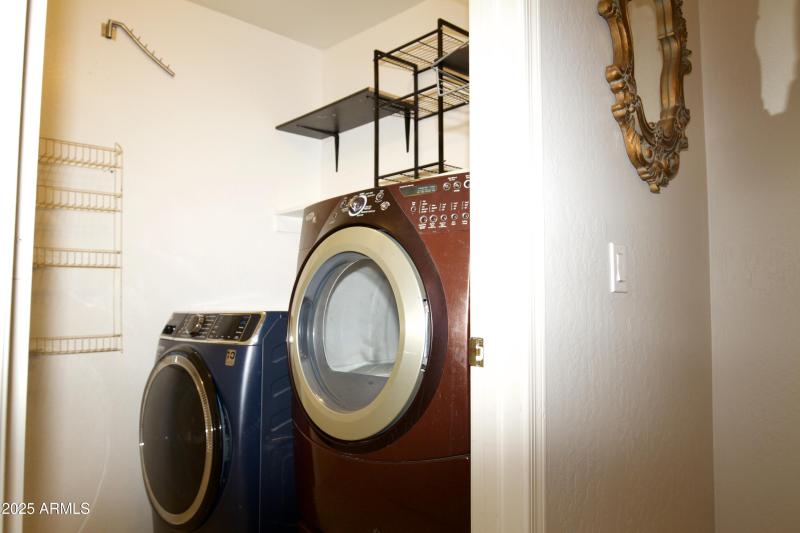 2309A005-C044-4576-83C2-782FF5871292_1_2