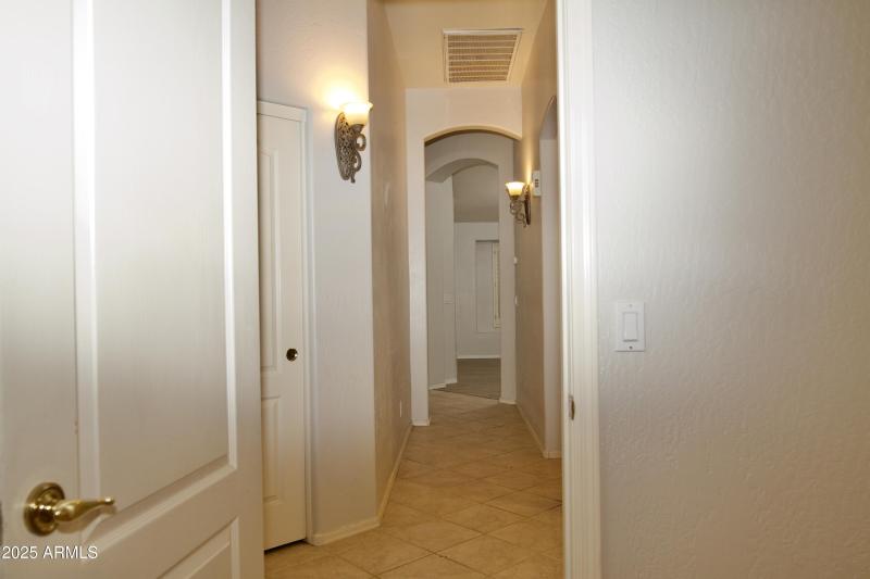 BCA50832-2096-4D3D-97CC-4DA7BA549655_1_2