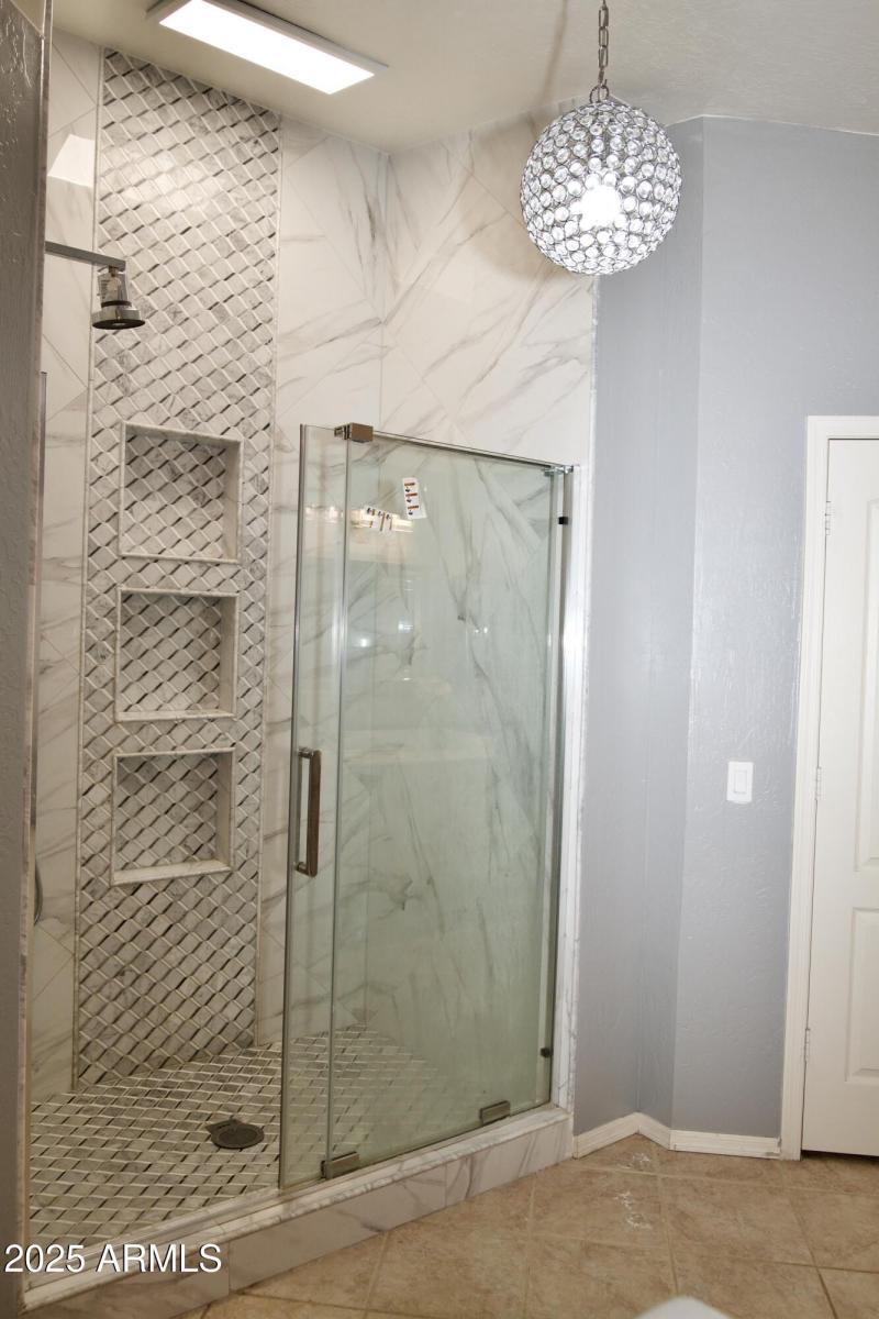 697FADFF-A203-450E-9DE0-11987C336425_1_2